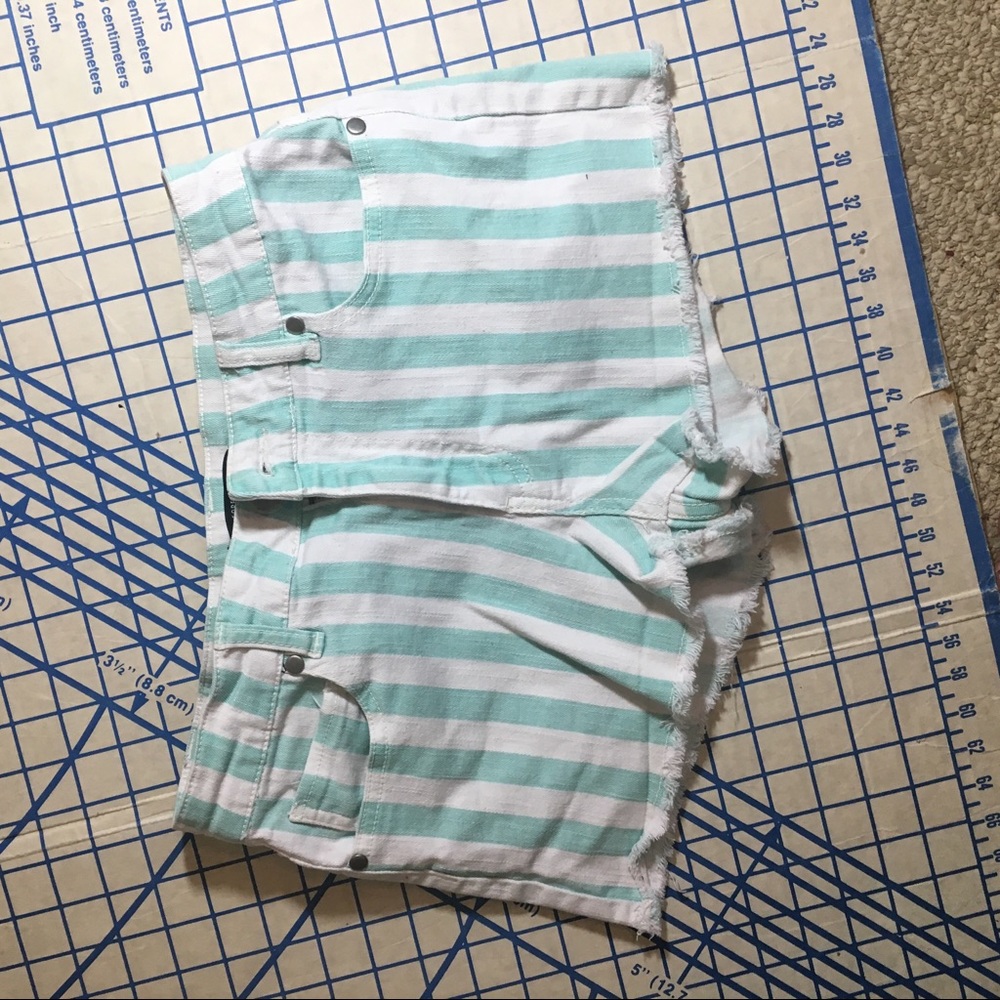 Sz 27 forever 21 turquoise & white striped shorts